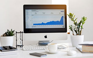 人民币兑美元中间价报7.1696，调升45点